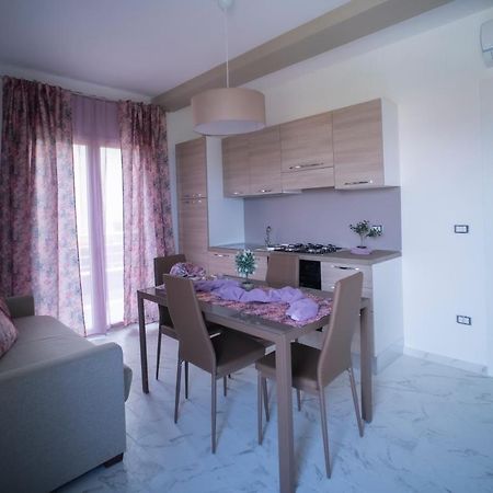 Villa Nebros Di Baia Nebrodi Residence SantʼAgata di Militello エクステリア 写真